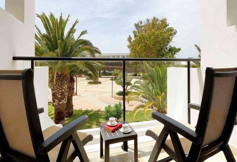 Quarto Deluxe, Grand Palladium White Island Resort & Spa