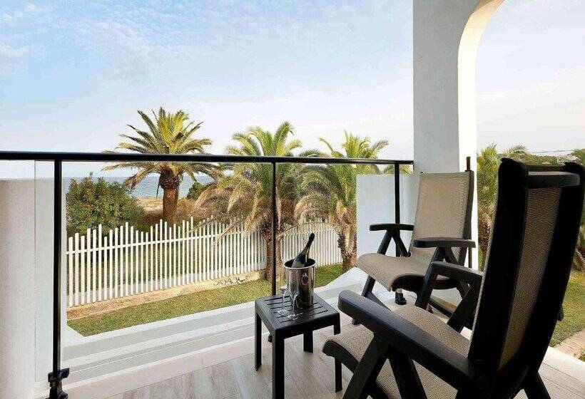 Quarto Deluxe Vista Mar, Grand Palladium White Island Resort & Spa