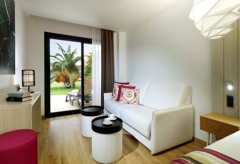 Quarto Superior, Grand Palladium White Island Resort & Spa