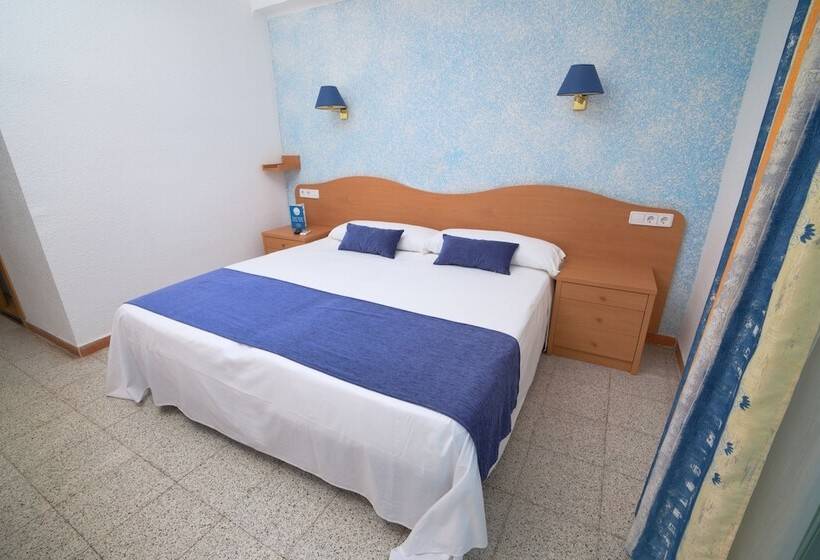 Трехместный Номер Стандарт Interior, Internacional