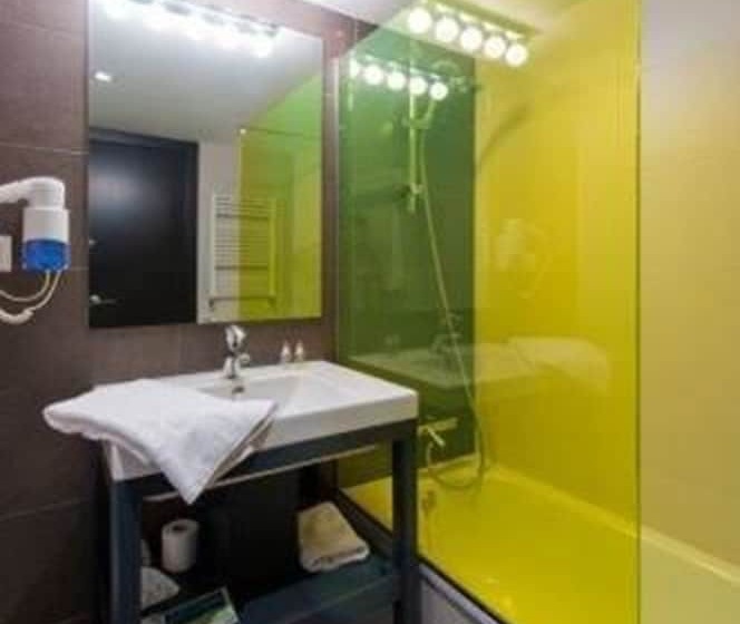 Семейный Номер, New Hotel Colon