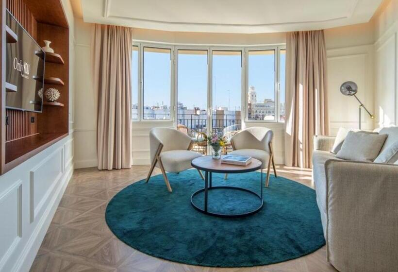 جناح سوبيريور, Only You Hotel Valencia