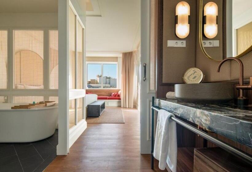 جناح رئاسى, Only You Hotel Valencia