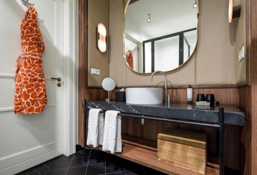 غرفة بريميوم مطلة على المدينة, Only You Hotel Valencia