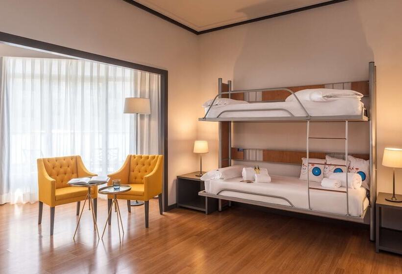 Quarto Familiar, Madrid Plaza De España, Affiliated By Meliá