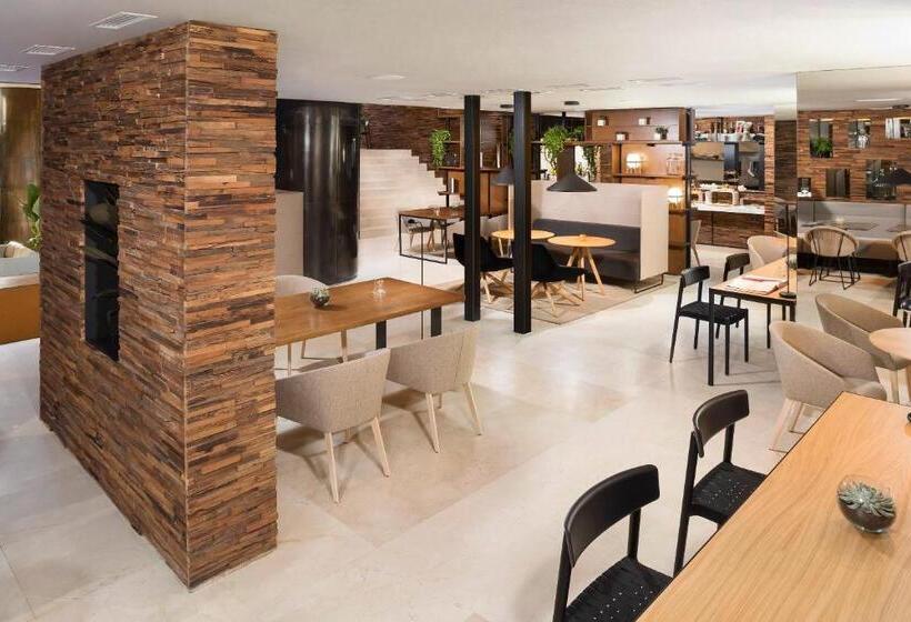 Premium room with view, Melia Madrid Princesa