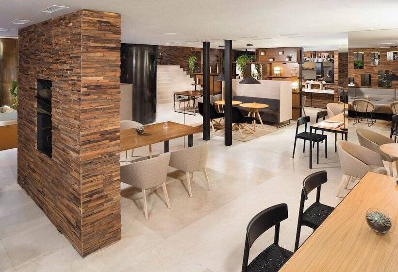 Premium room with view, Melia Madrid Princesa
