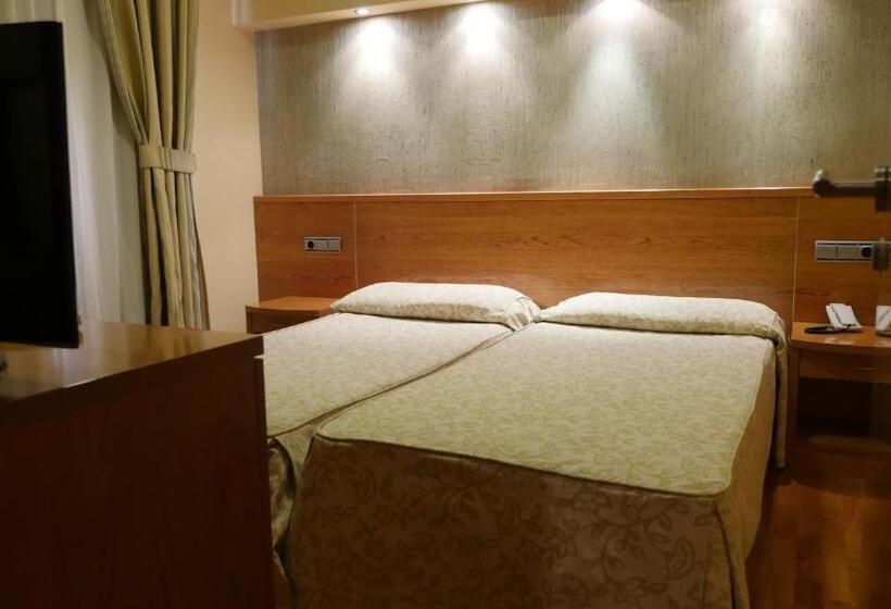 클래식 4인 룸, Rusadir
