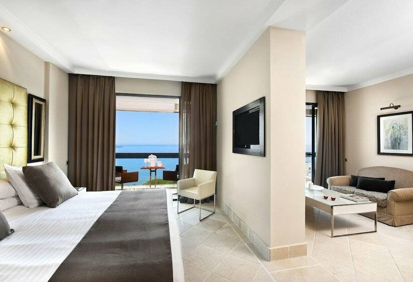 سوییت با چشم‌انداز دریا, Don Pepe Gran Melia