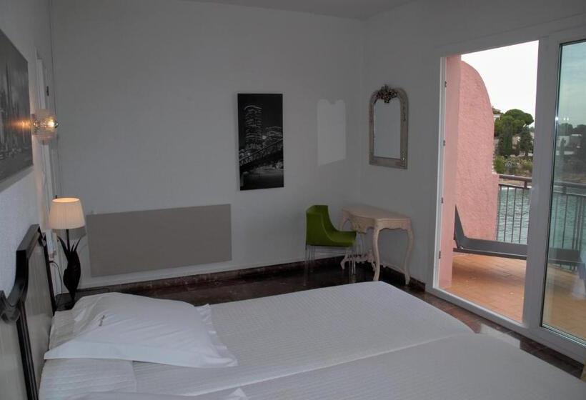 Prestige Room Sea View, Grifeu