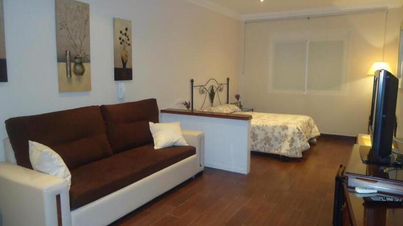 Люкс Повышенной Комфортности, Hostal Los Dos Naranjos