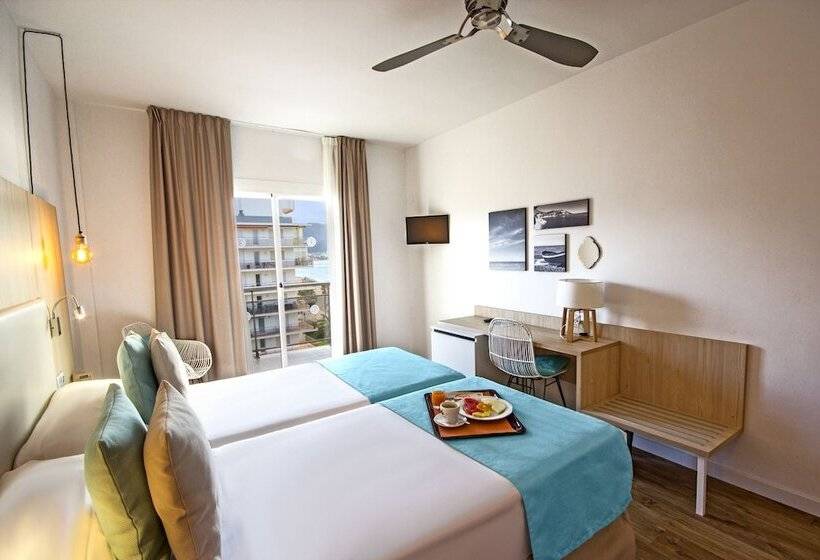 Quarto Estandar Vista Piscina, Monterrey Roses By Pierre & Vacances