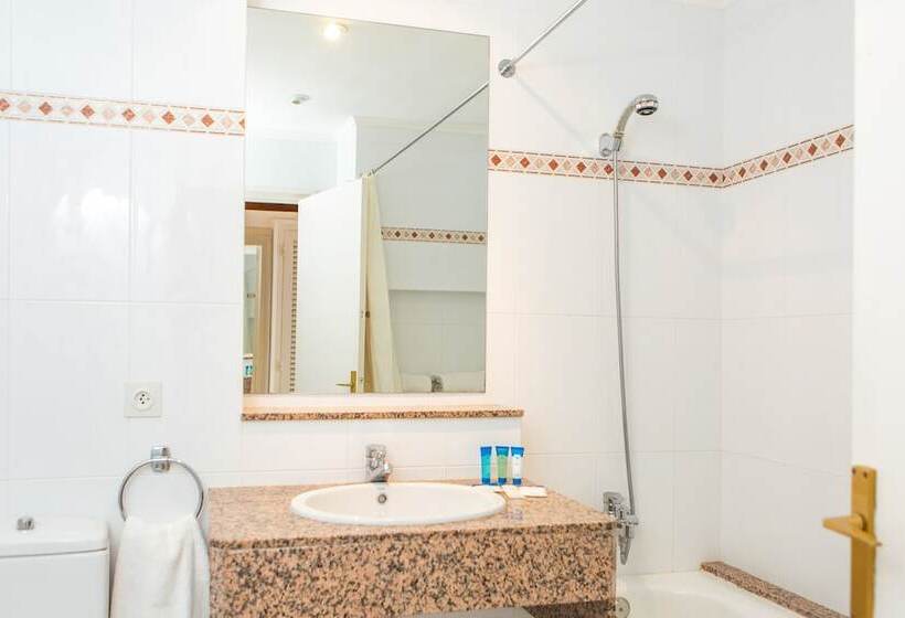 Quarto Estandar Vista Piscina, Rvhotels Golf Costa Brava