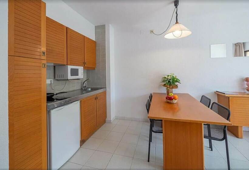 Студио Economy, Aparthotel Golf Beach