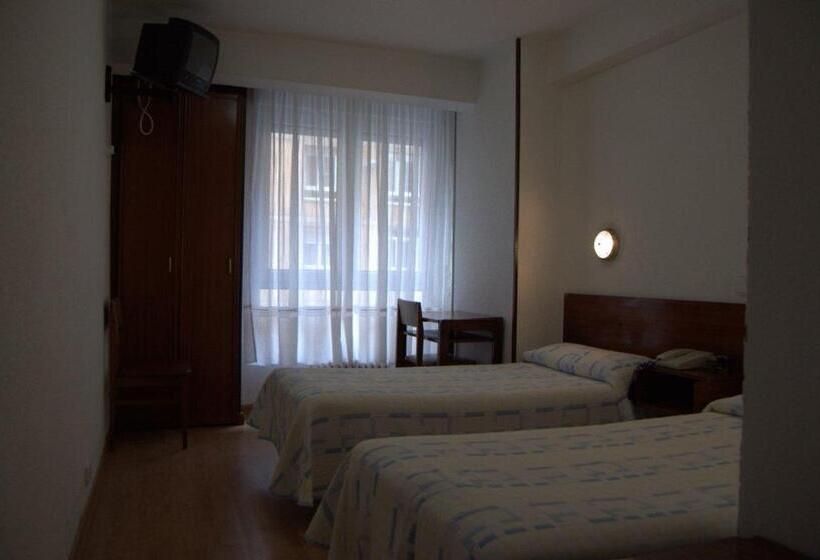 标准间, Hostal Liebana