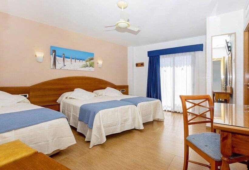 Номер Стандарт Трехместный, Hostal Manolita