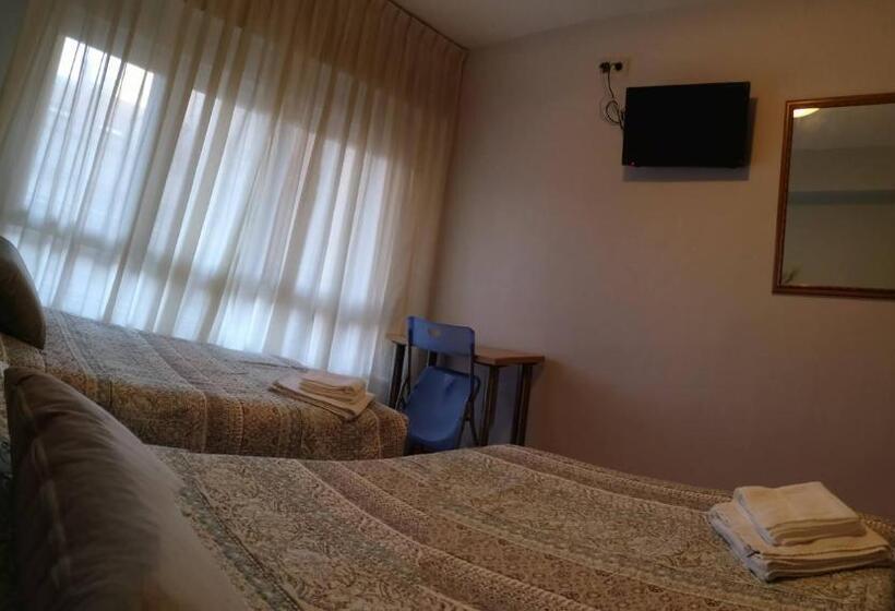 Номер Стандарт, Hospedaje Covadonga