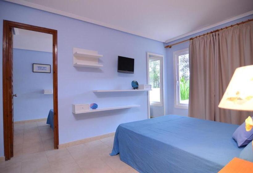 スタンダード４人部屋, Hostal Cala Boix
