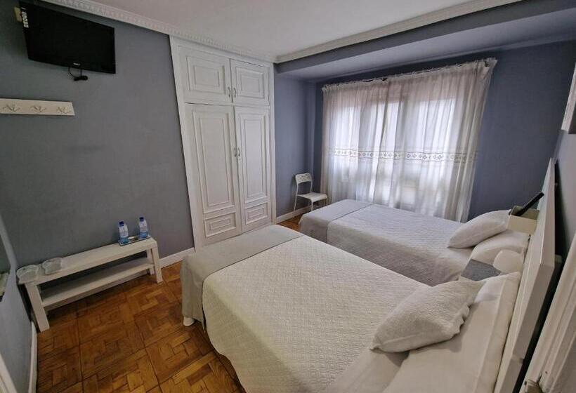 스탠다드 룸, Hostal Fidalgo