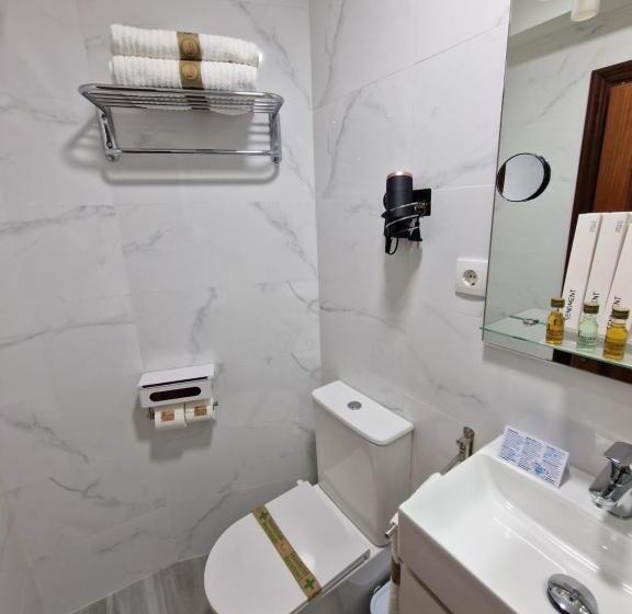 스탠다드 룸, Hostal Fidalgo