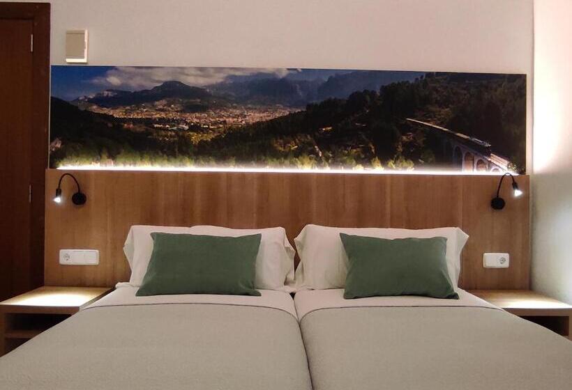 家庭间, Hostal Nadal