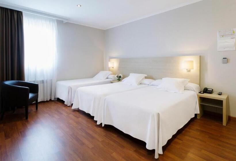 스탠다드 트리플 룸, Valencia