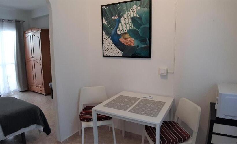 Студио Стандарт с Балконом, Hostal Nevada