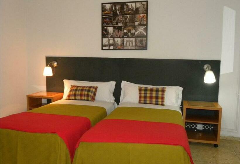 Номер Стандарт с Террасой, Hostal San José
