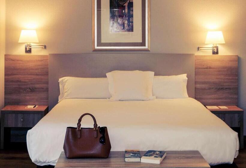 سوییت جونیور, Mercure Madrid Centro
