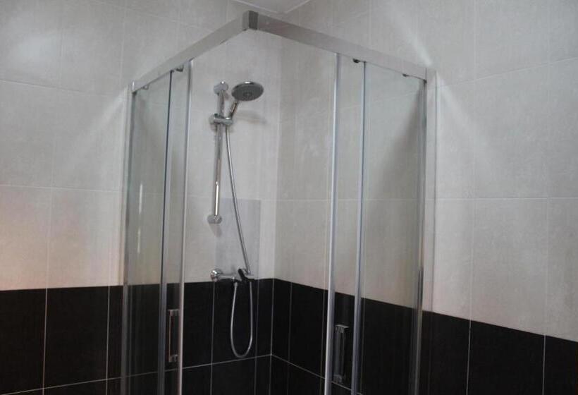 Апартаменты 2 Спальни, Pensión Albergue O Pedregal