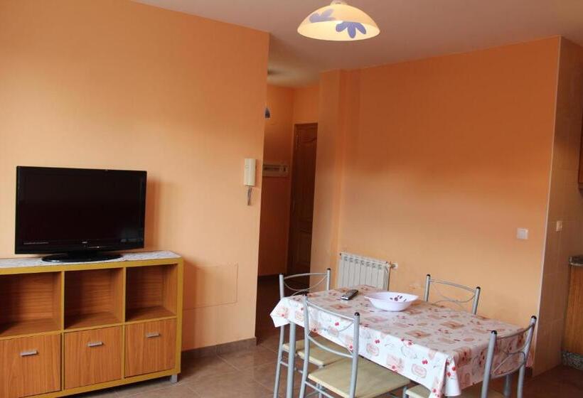 Апартаменты 1 Спальня, Pensión Albergue O Pedregal