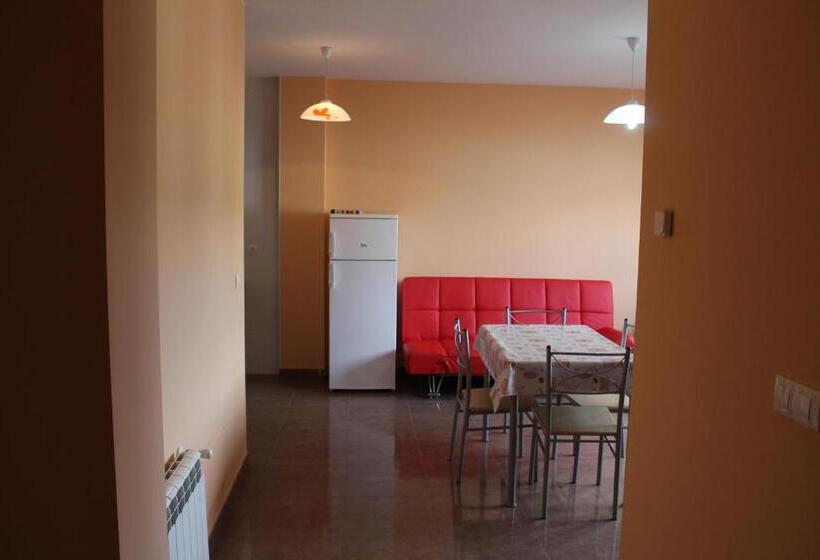 Апартаменты 1 Спальня, Pensión Albergue O Pedregal