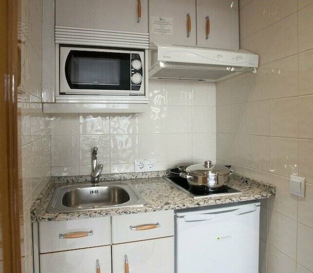 آپارتمان 1 خوابه, Muralto Madrid Princesa