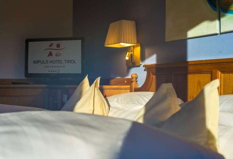 اتاق استاندارد با چشم‌انداز کوهستان, Impuls Hotel Tirol
