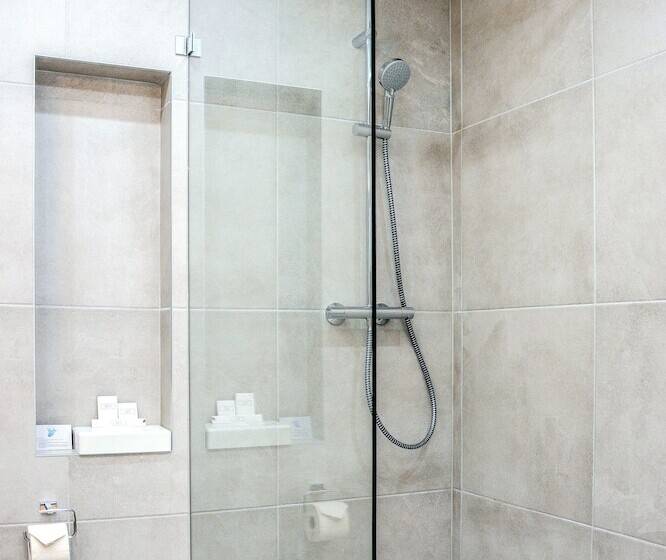 اتاق اکونومی, Q! Hotel Maria Theresia