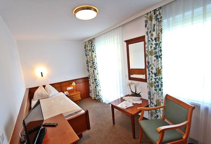 Номер Стандарт Индивидуальный, Landhotel Post Ebensee Am Traunsee S