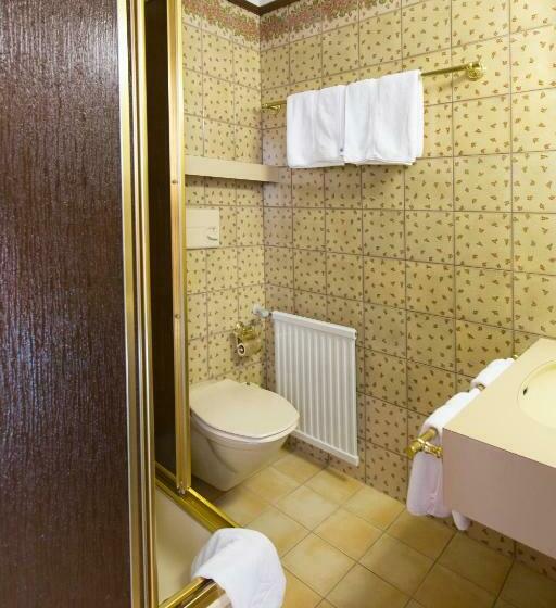 Номер Стандарт, Schlosshotel Dörflinger