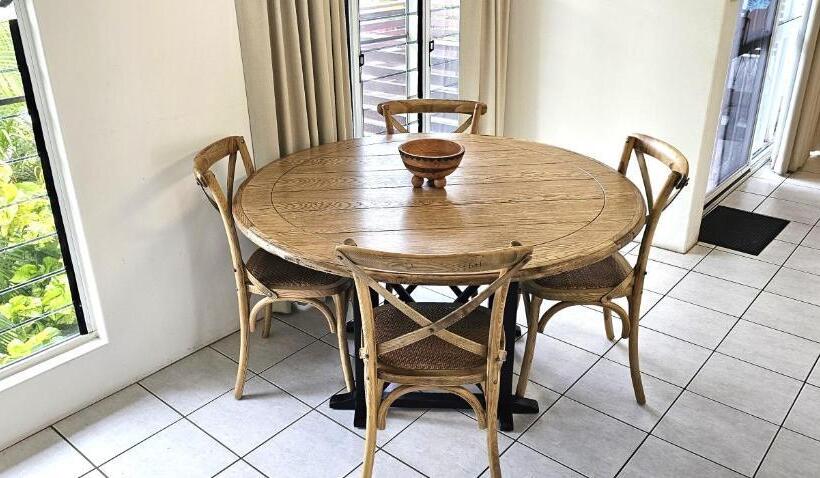 Апартаменты 1 Спальня с Балконом, Mango Tree Holiday Apartments