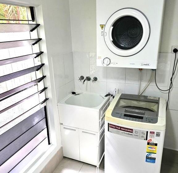 Апартаменты 1 Спальня Нижний Этаж, Mango Tree Holiday Apartments