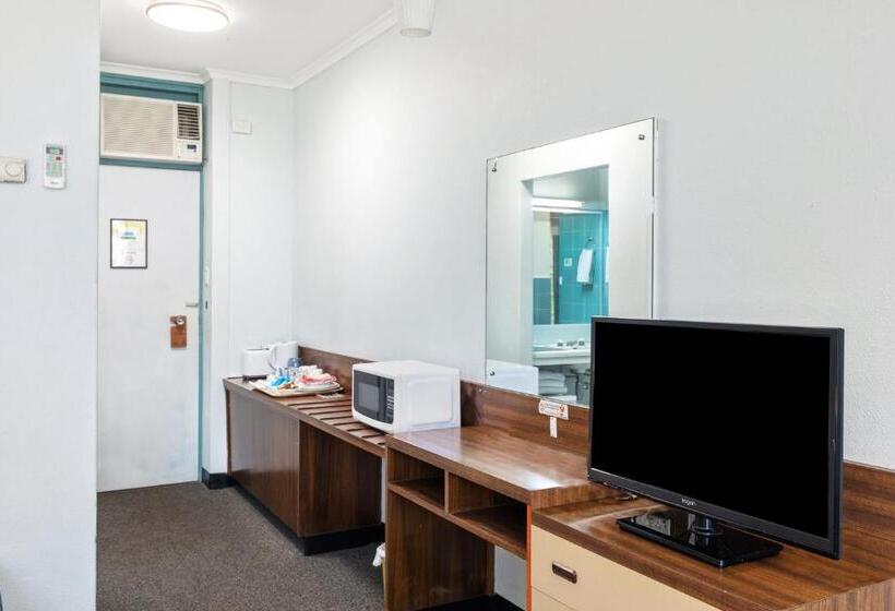 Quarto Estandar, Red Carpet Motel