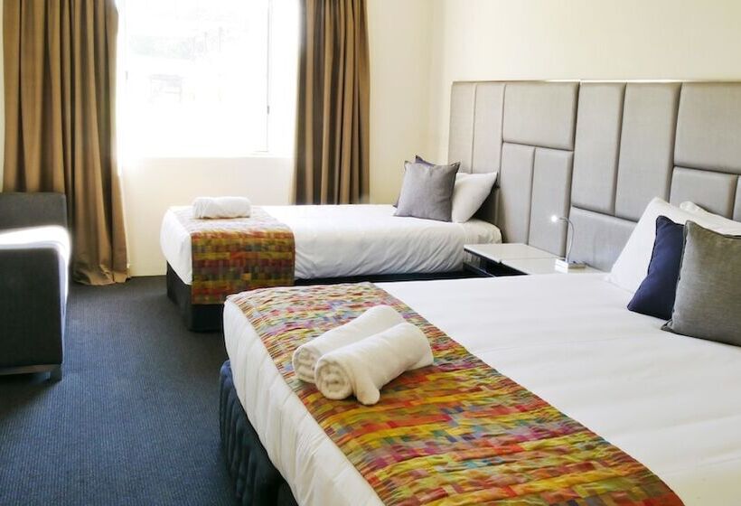 패밀리 룸, Country Capital Motel