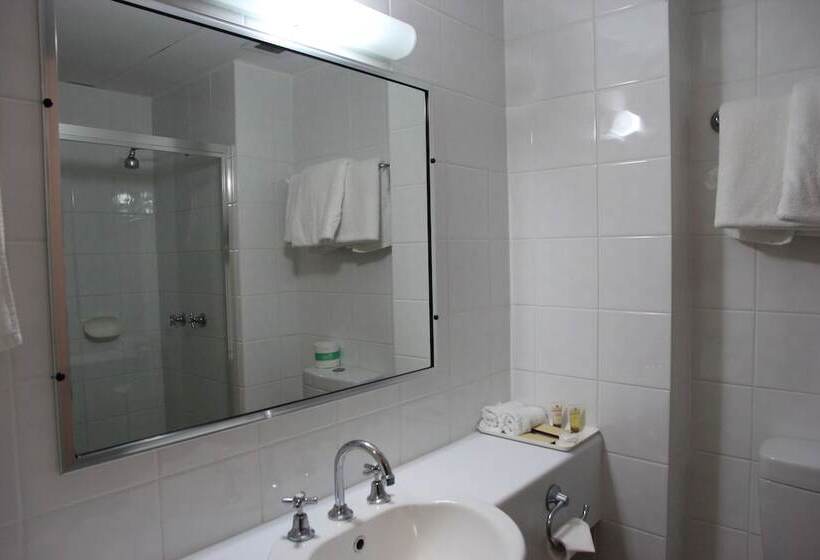 Номер Стандарт, Charbonnier Motor Inn