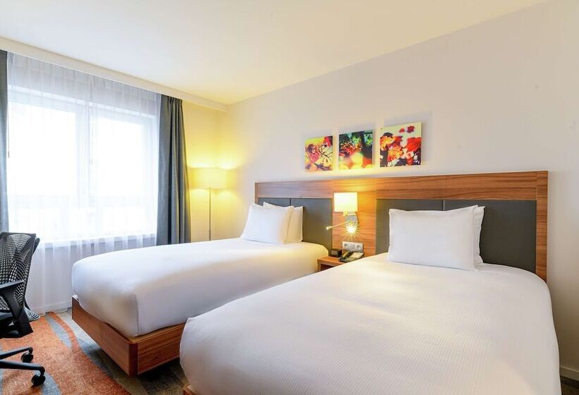 اتاق استاندارد, Hilton Garden Inn Brussels City Centre