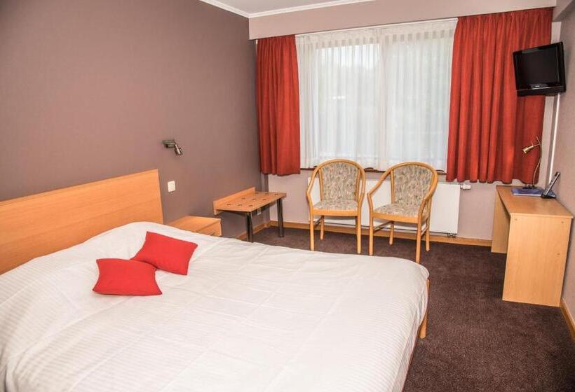 Номер Стандарт, Hôtel Le Relais Du Marquis