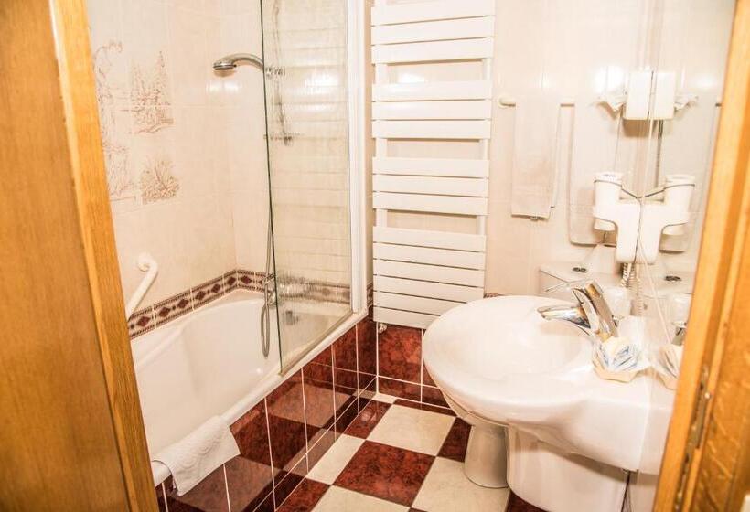 Номер Стандарт, Hôtel Le Relais Du Marquis
