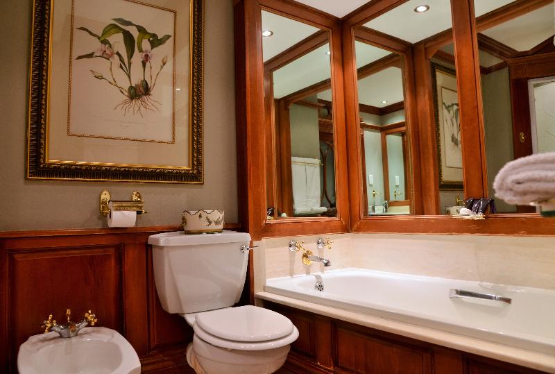 سوییت, Avani Gaborone Resort & Casino