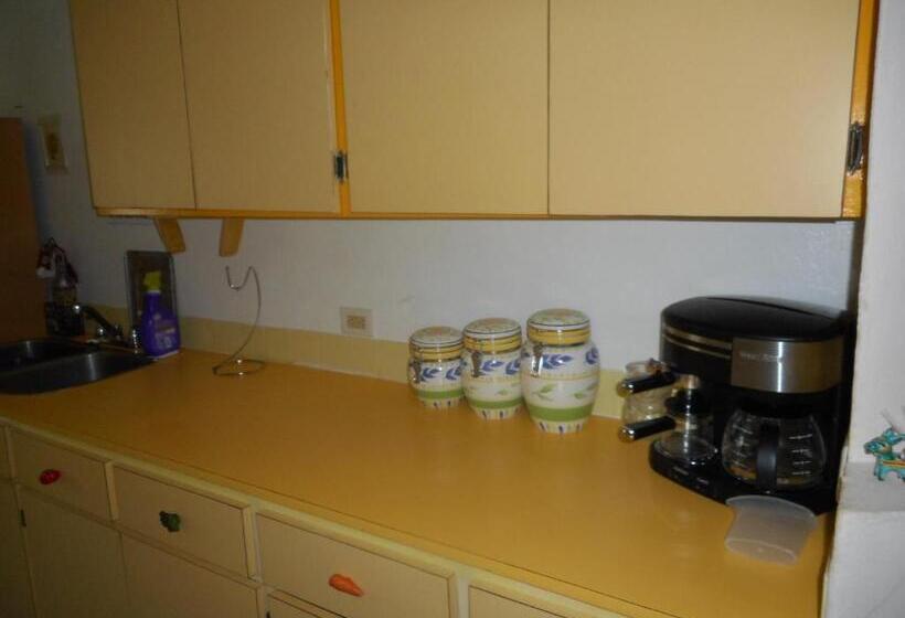 1 Bedroom Apartment, Blue Horizons Guest House
