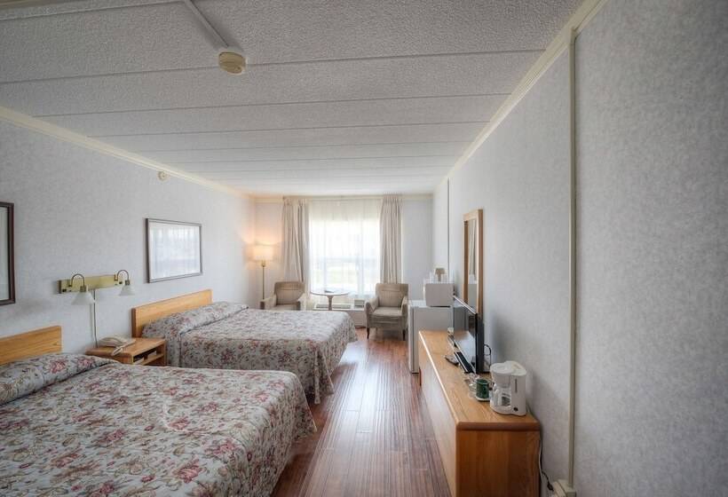 ２ダブルベッドのスタンダードルーム, Claymore Inn And Suites
