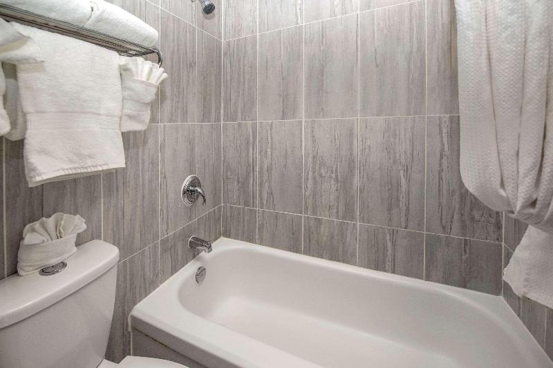 Стандартный Номер Кровать Кинг, Clarion Pointe