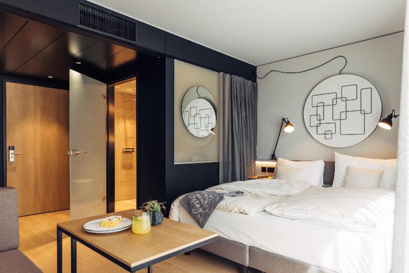 Номер Стандарт, Harry S Home Bern Expo